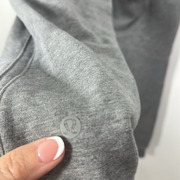 Lululemon Women’s Gray Joggers size 6 - Picture 8 of 9